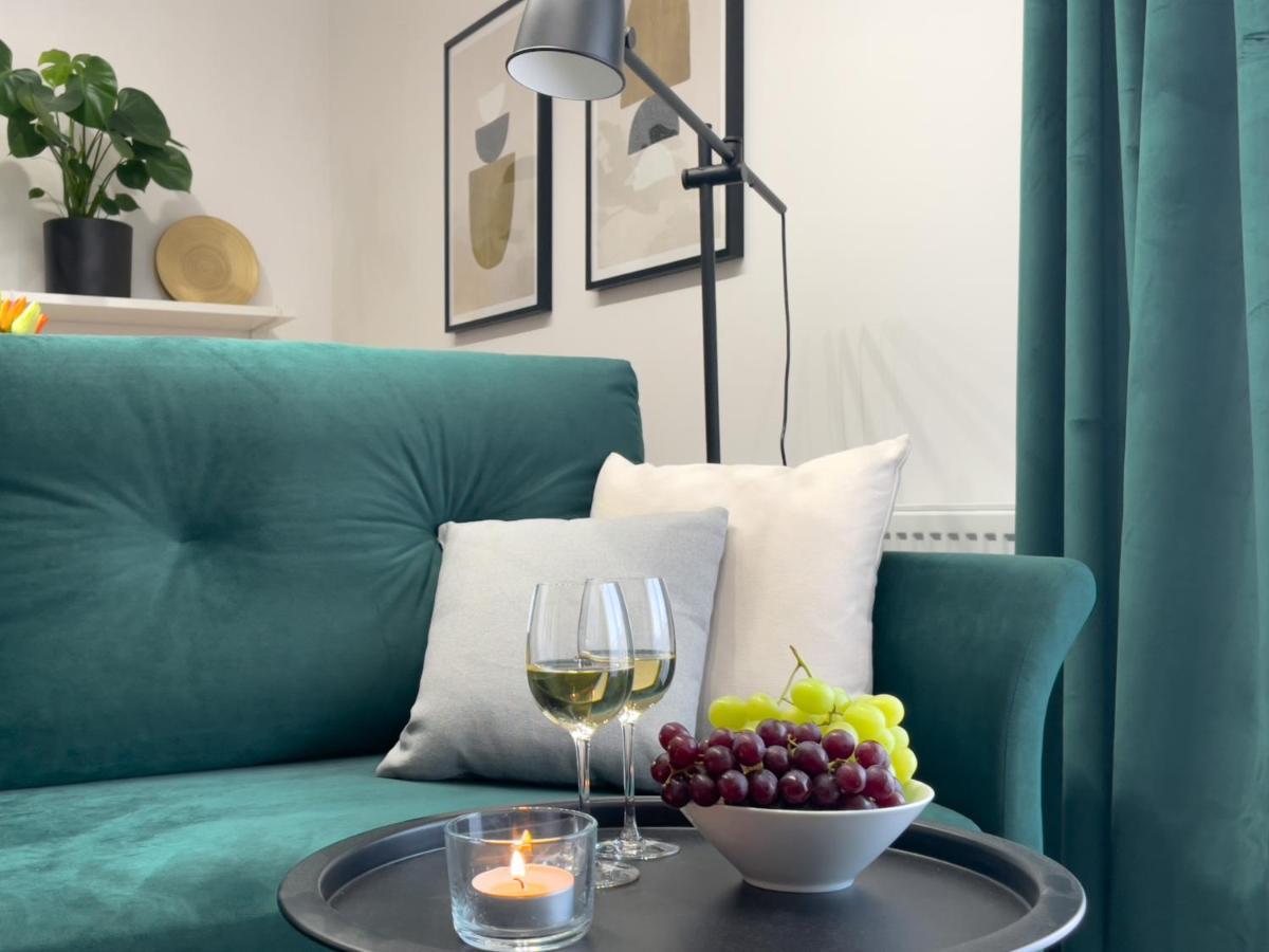 Urban Premium, Opolska 10 No 67a, Free Garage, Self Check-in Apartment